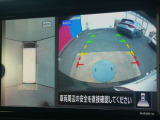 ☆全周囲カメラが駐車をアシスト☆4つの高解像度カメラで車の周囲を撮影!ミニバンなどの見えにくい死角の駐停車も驚く程に楽々です。バックカメラは、車庫入れの時は勿論、後方の安全確認もできて安心です♪