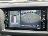 空から車を見たような「アラウンドビューモニター」!車の周りが一目で確認できるので、小さなお子様や障害物があっても安心して乗ることができます。
