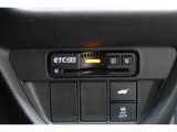 ◆◆ETC2.0を装備!従来のETC車載器の機能(高速道路料金の支払い)に加えて新たなサービスがご利用いただけます♪ご納車後すぐにお使い頂けるようセットアップしてのお渡しとなります。