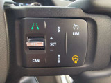 【アダプティブクルーズコントロール】前方車両を認識して自動で追従していくアダプティブクルーズコントロールが搭載されております。渋滞時などでも大変便利な機能になります。