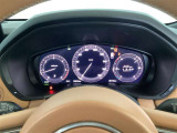 マツダの液晶メーターはドライバーに安心感と快適性を提供し、より安全で楽しい運転をサポートします。