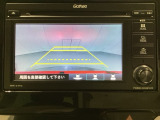 バックでの車庫入れも安心です! リアカメラが付いているバックモニター付のディスプレイ・オーディオを装備しております。操作線もついており距離感も画面から確認できます。