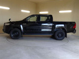 ハイラックス 2.4 X ディーゼル 4WD 