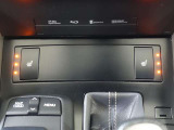 シートヒーターが完備されており冬場の寒い時でも快適にお過ごしできます!