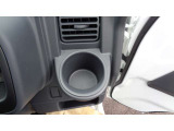 運転席ドリンクホルダー