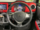 【純正革巻きステアリング】上質な革を使用することで、手にしっかり馴染みとても運転しやすいハンドルです♪