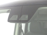 サポカーは、高齢運転者を含めたすべてのドライバーによる交通事故の発生防止・被害軽減対策の一環として、国が推奨する新しい自動車安全コンセプトです。詳しくは販売店スタッフまでおたずねください。