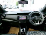 視界も広くゆったりとしているので、女性の方にも運転しやすい車になっています!.