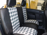 この手の車種ですと、荷物を積み下ろしの際に天井に荷物が当たってしまい、キズになってしまったり穴が空いてしまっている事もしばしば&hellip;。写真をご覧の通り、コンディション良好な車を仕入れる様に心掛けています♪