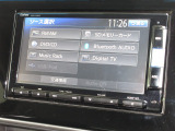 ナビゲーションはギャザズメモリーナビ(VXM-152VFi)を装着しております。AM、FM、CD、DVD再生、Bluetooth、音楽録音再生、フルセグTVがご使用いただけます。