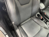 コンパス リミテッド 4WD 本革シート