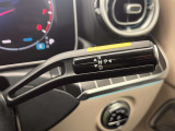 メモリー付きパワーシートが装備されている車両はシートの位置・ドアミラーの角度・ハンドルの位置を3名まで記憶出来ます。