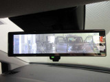 スマートルームミラー付きで後部座席に乗車してても後方がしっかり見れます