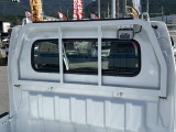 LED荷台作業灯付きで夜の作業も◎