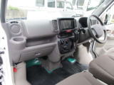 4WD/オートマ/両側スライドドア/ナビ/ETC/TV/ドライブレコーダー/DVD再生/Bluetooth/電動格納ドアミラー/バックカメラ/エアコン/パワーウィンドウ/ドアバイザー/フロアマット/