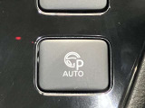 指先だけの簡単な操作でスムースに駐車★