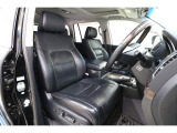運転席/助手席共に綺麗な状態が保たれております♪本革パワーシート☆運転席シートメモリー機能付き♪