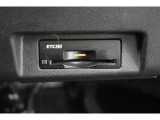 今では必需品のETCもパネルデザインにフィットするビルトインタイプなので、見た目もスッキリとしています