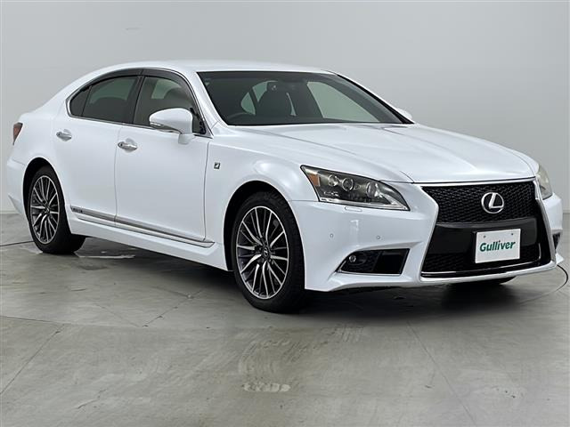 LS600h Fスポーツ 4WD4WD 本革シート