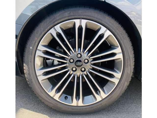 ランドローバー レンジローバーヴェラール ダイナミック HSE 2.0L D200