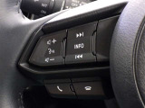 ステアリングスイッチ装備!運転しながら手元でオーディオの操作などができます。