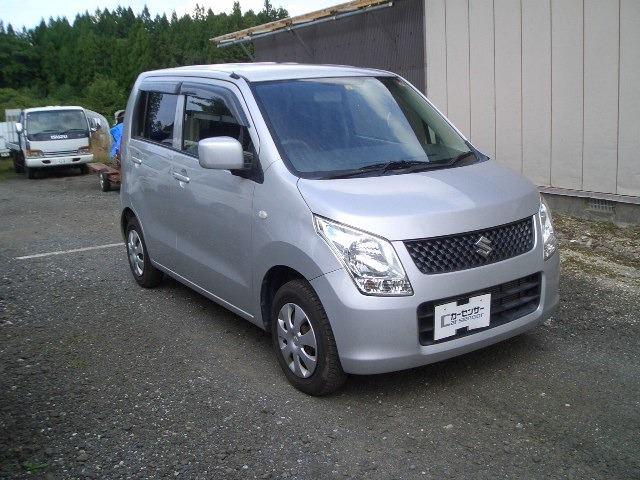 ワゴンR ウィズ 車いす移動車 リヤシート付 手動固定式 