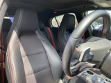 内装クリーニングも施しております。内装の綺麗なお車は気持ちが良くオススメさせていただく1つのポイントになっております。