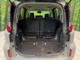 後席を格納すると、これだけの広さが!シーンに合わせたシートアレンジで、大きな荷物も積むことが出来ます♪