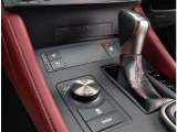 当店ではスポーツグレードや人気車種・上級グレードを主に仕入れ強化しております!中古車でお買い得感あるお車展示中となっておりますのでお客様のご来店、お見積もり依頼お待ちしております。