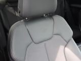 Audi正規ディーラーが高品質をお約束。高度な訓練・教育を受けたAudi専任メカニックが、100項目にもおよぶ精密な点検を実施。すべてクリアしたAudi車だけ、あなたのお手元に届けられるのです