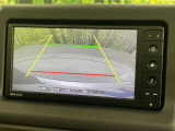 【バックカメラ】駐車時に後方がリアルタイム映像で確認できます。大型商業施設や立体駐車場での駐車時や、夜間のバック時に大活躍!運転スキルに関わらず、今や必須となった装備のひとつです!
