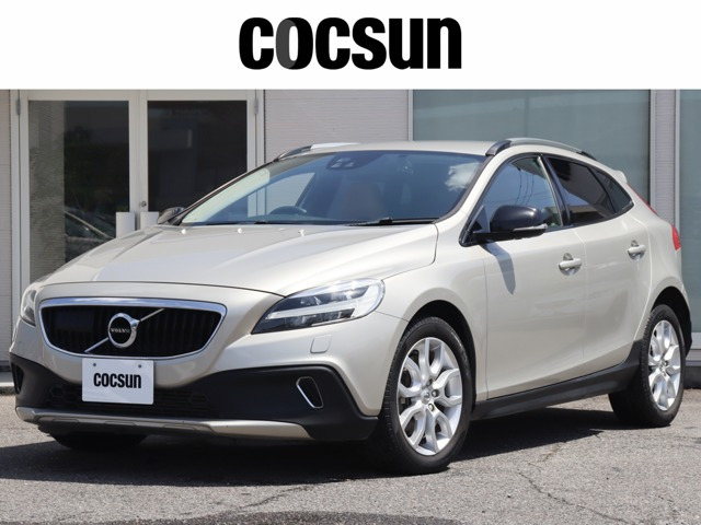 V40クロスカントリー D4 サマム ディーゼル ワンオーナー アンバー本革シート シート