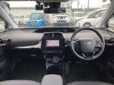当店は常時70台の在庫を展示しており、県内随一規模のハイブリッドカー専門店です。当社独自の中古ハイブリッドカー呼称「Re:HYBRID」。厳しい条件をクリアした確かな商品をお客様にお届けします。