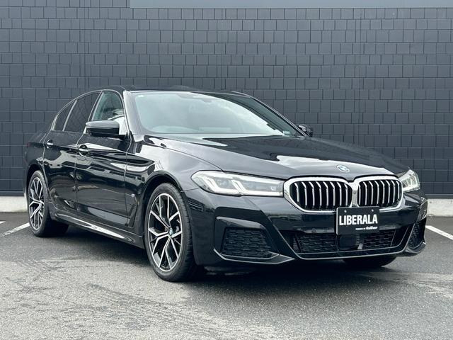 5シリーズセダン523d xドライブ Mスポーツ 4WD本革シート