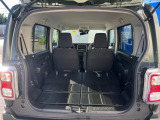 後席を格納すると、これだけの広さが!シーンに合わせたシートアレンジで、大きな荷物も積むことが出来ます♪