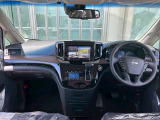 とっても視界が広くて、女性も運転しやすいお車になっております。