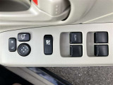 パワーウインドウスイッチです。