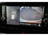 全周囲モニター付で、車庫入れも駐車もラクラクです。