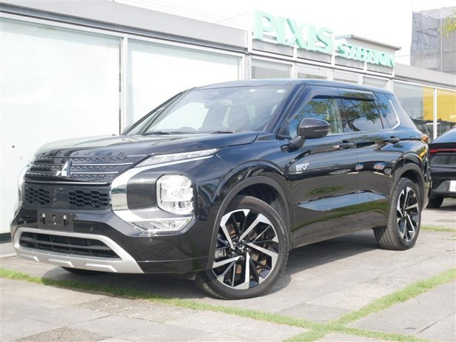 アウトランダー PHEV 2.4 P 4WD 