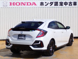 ◆リアは【プライバシーガラス】となっております。プライバシーの確保と見た目の良さはもちろんの事、太陽光を防ぐのでエアコンの効きも良くなります。エアコンの効きが良くなるので、燃費の向上にもつながります。