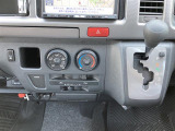 店舗にて現車の確認もいただけますので、お電話で在庫のご確認の上、是非ガリバー黒部店までご来店くださいませ!!!