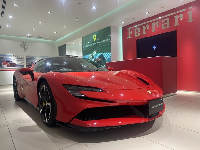 SF90ストラダーレ F1 DCT E 4WD 