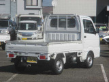 カーマックスは安心の自社認証工場、自社鈑金工場完備しております。お客様をトータルサポート致します。 ご購入後のアフターもお任せください。