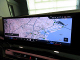 BMW iDriveナビゲーションシステム。ワイドで視認性に優れたスクリーン。