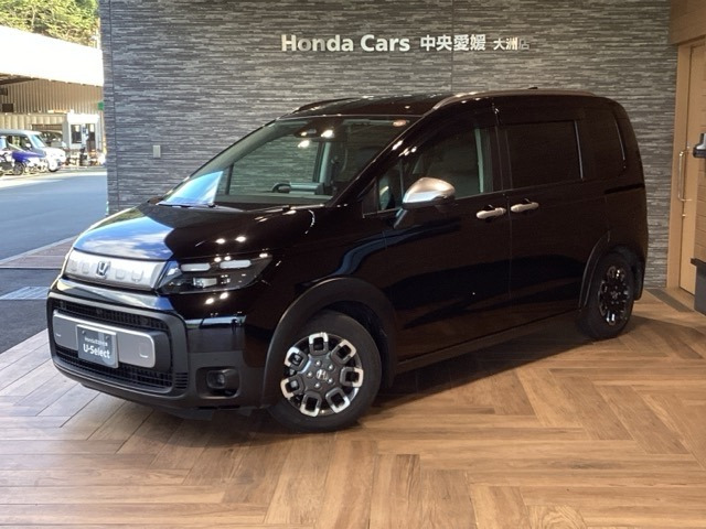 フリード 1.5 e:HEV クロスター