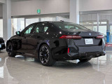 BMWを熟知したメカニックよる100項目の納車前点検☆ドイツ本国と同様の教育・訓練を受けたBMW専門メカニックが100項目にも上るポイントを徹底的にチェックいたします。