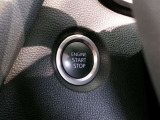 スマートキー装備車なので、キーを取り出さなくてもエンジン始動が可能です。