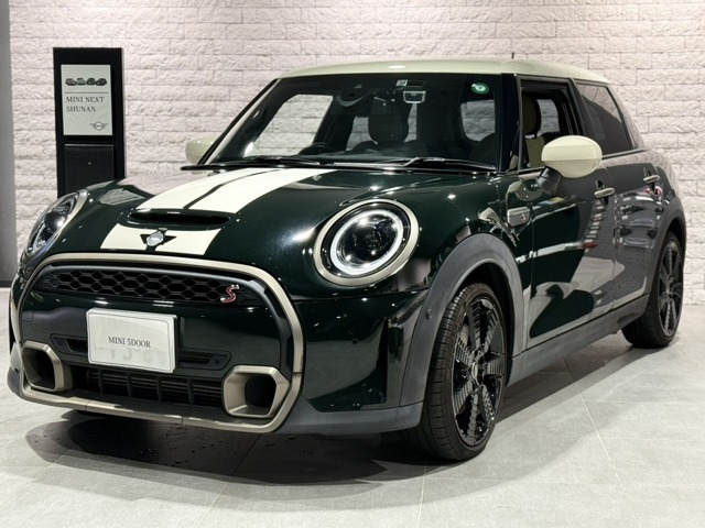 ミニクーパー S レゾリュート エディション DCT