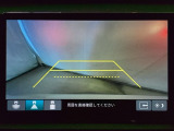 バックでの車庫入れも安心です! リアカメラが付いているバックモニター付のナビを装備しております。操作線もついており距離感も画面から確認できます。