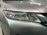 LEDヘッドライトは、点灯の瞬間から最大光量を発揮し、突然暗くなるトンネルなどでの安定感を高めます。
